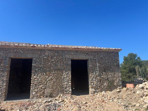 Rehabilitación Completa de Masía en el Campo - Imagen 16