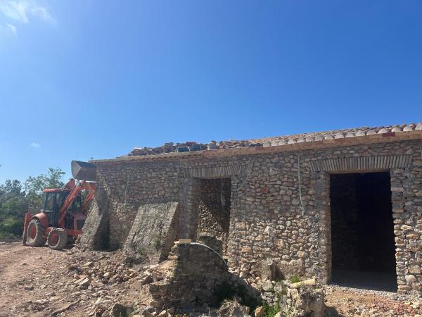 Rehabilitación Completa de Masía en el Campo - Imagen 26